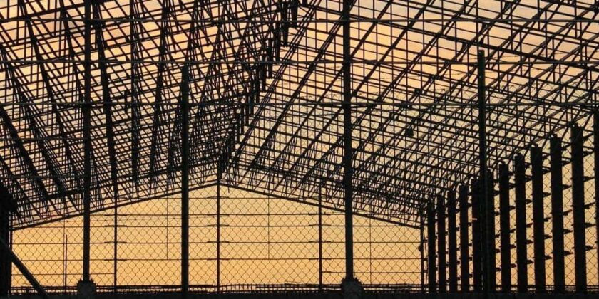 Alpinisti pentru montarea si intretinerea structurilor metalice