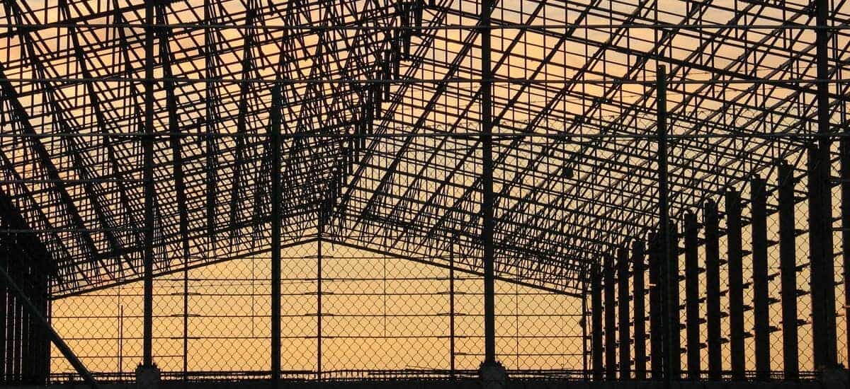 Alpinisti pentru montarea si intretinerea structurilor metalice